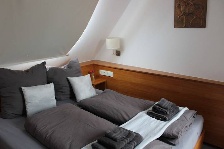 Room 5 of 53