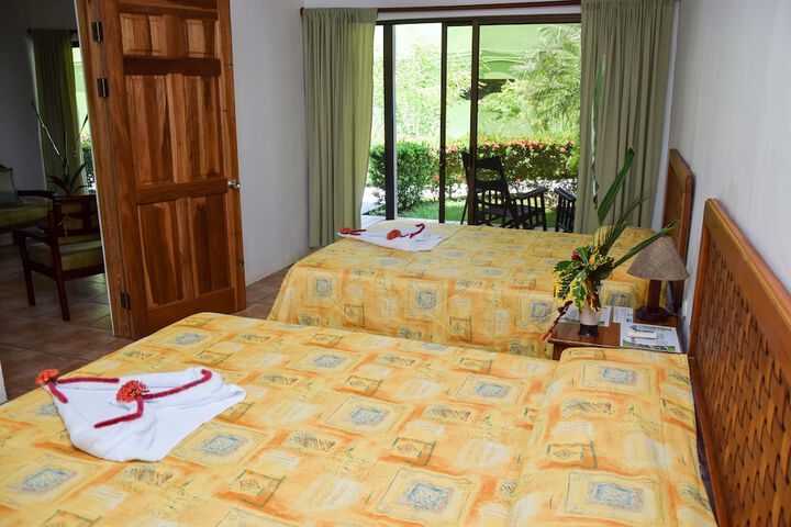 Room 28 of 83