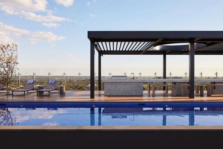 Pool Hotel