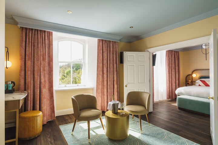 Room 40 of 135
