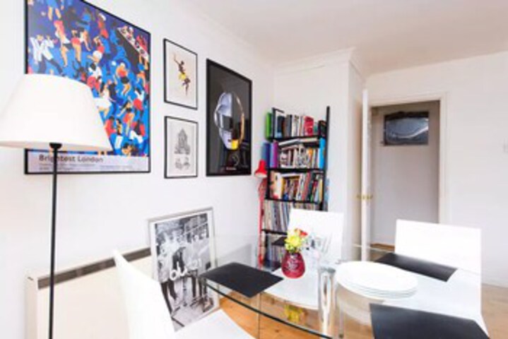 Room 7 of 20