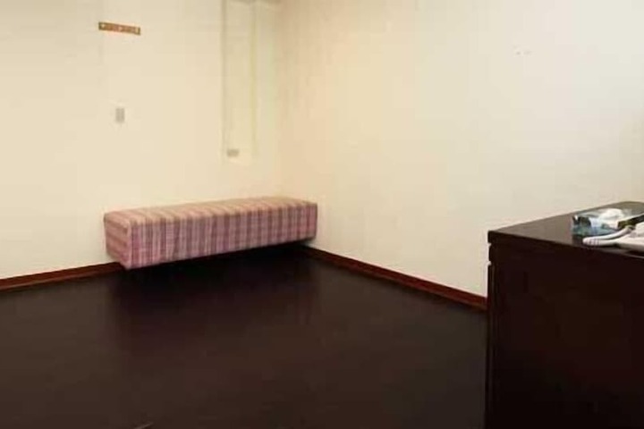 Room 18 of 79