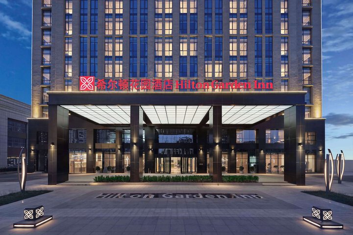 Exterior of Hilton Garden Inn Tianjin Huayuan