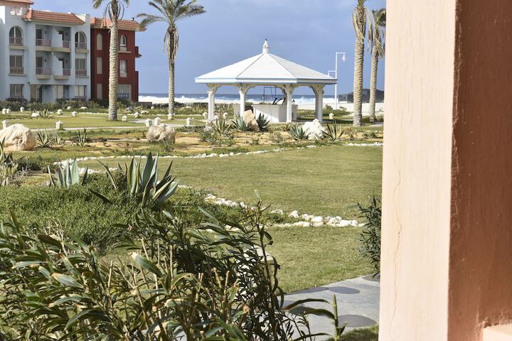 Hotel Exterior 17 of 36