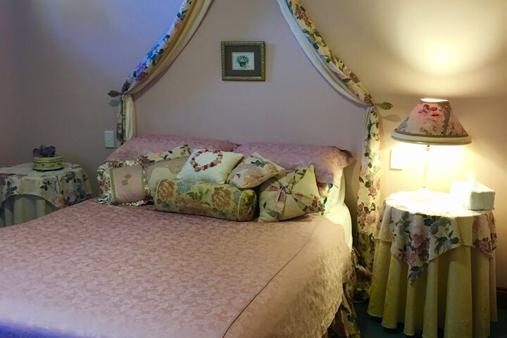 Room 2 of 55