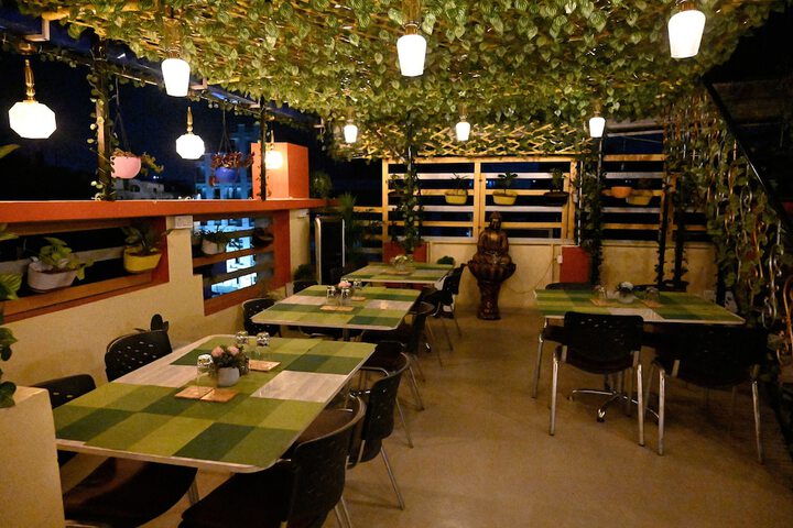 Dining 65 of 73