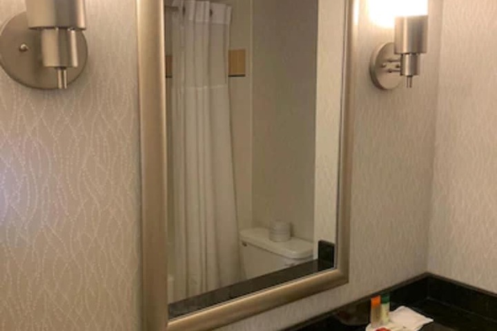 Room 17 of 36