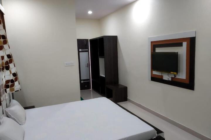 Hotel SHREE HARI