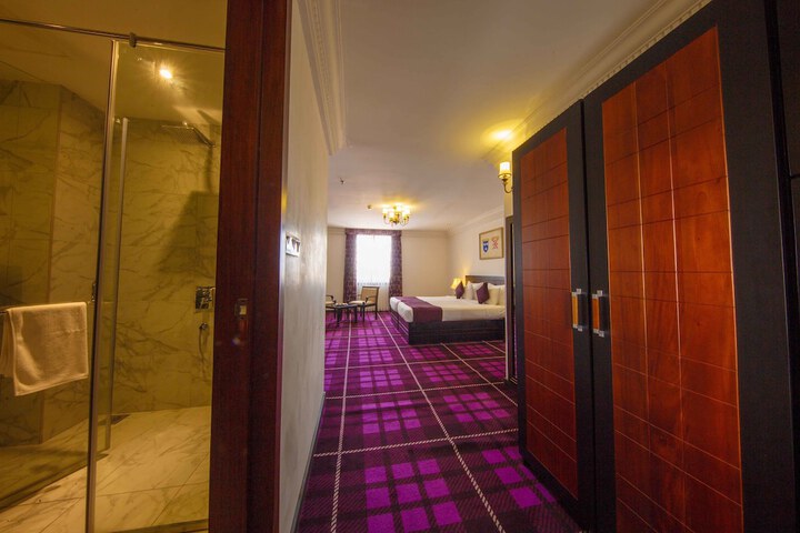 Room 29 of 113