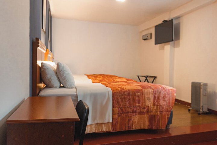 Room 48 of 86