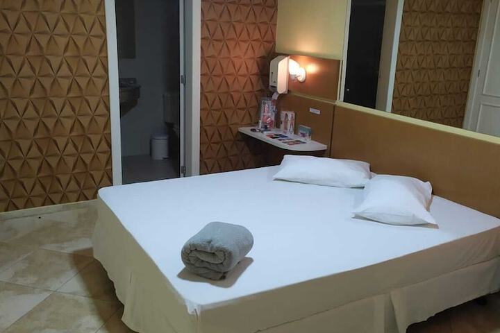 Room 2 of 13