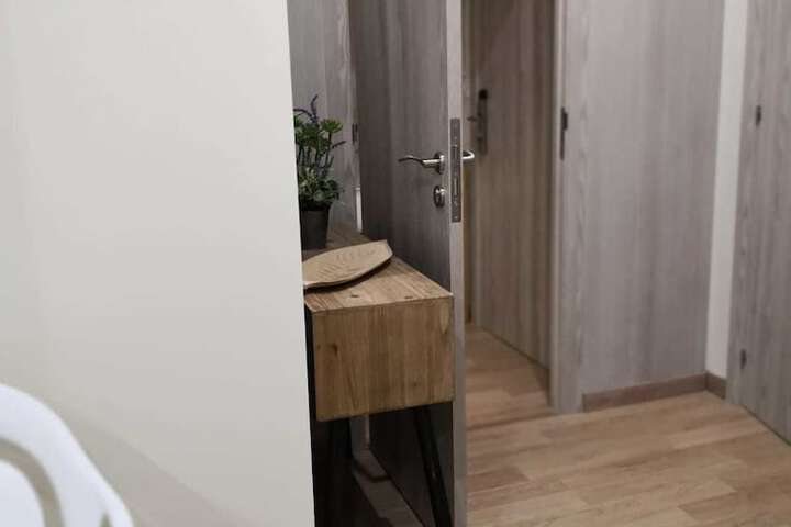 Room 13 of 31