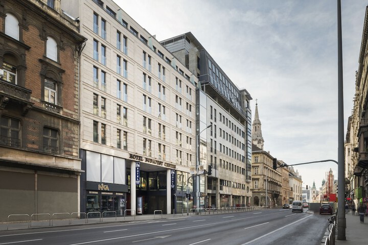 Hotel 76 of 76