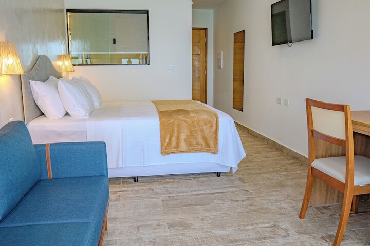 Room 21 of 118