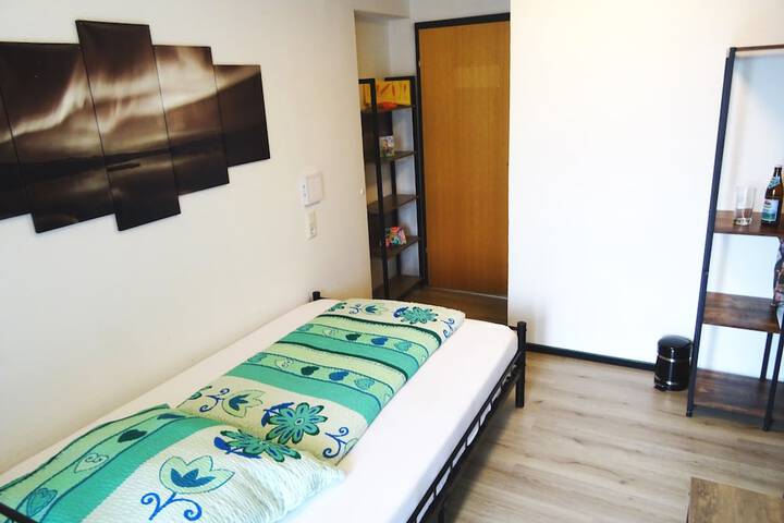 Room 150 of 442
