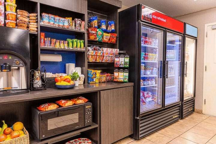 Snack bar