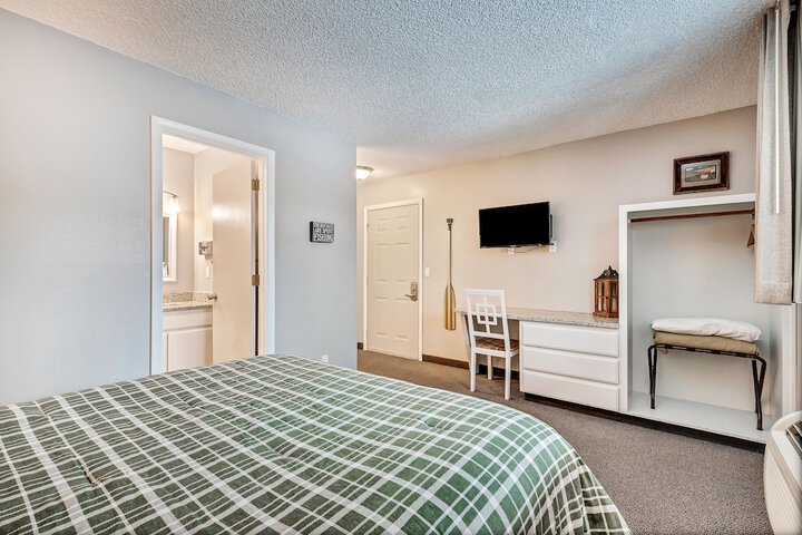Room 87 of 398
