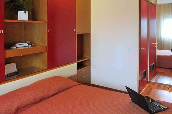 Room 12 of 55
