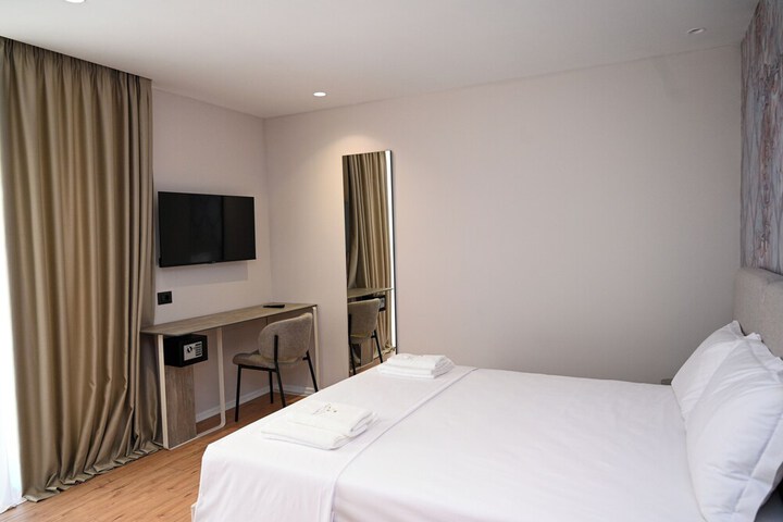 Room 18 of 86