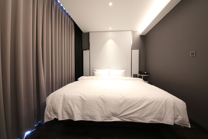 Room 43 of 117