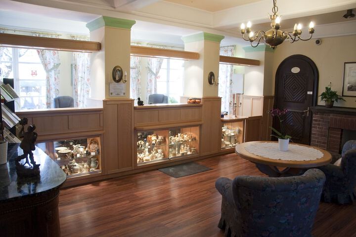 Lobby sitting area