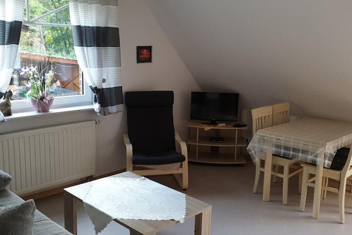 Room 9 of 19