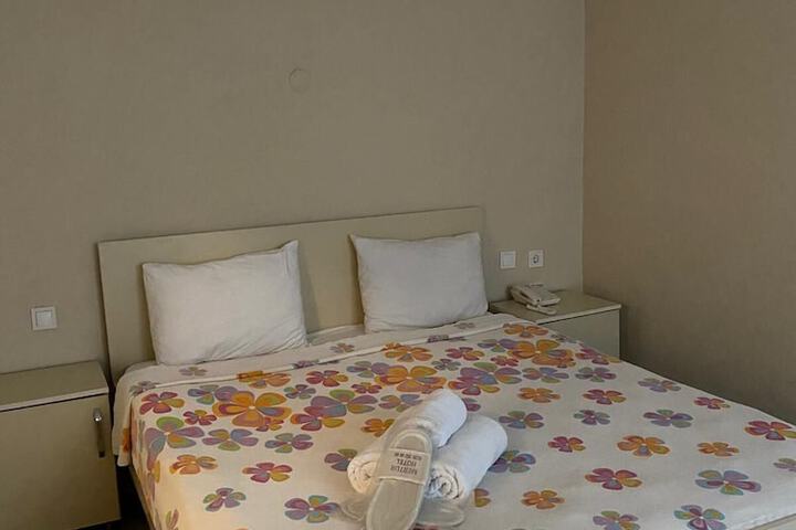 Room 18 of 52