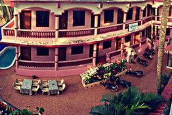 Hotel Exterior 5 of 24