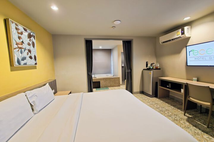 Room 53 of 91