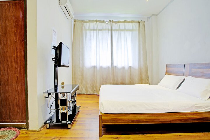 Room 10 of 27