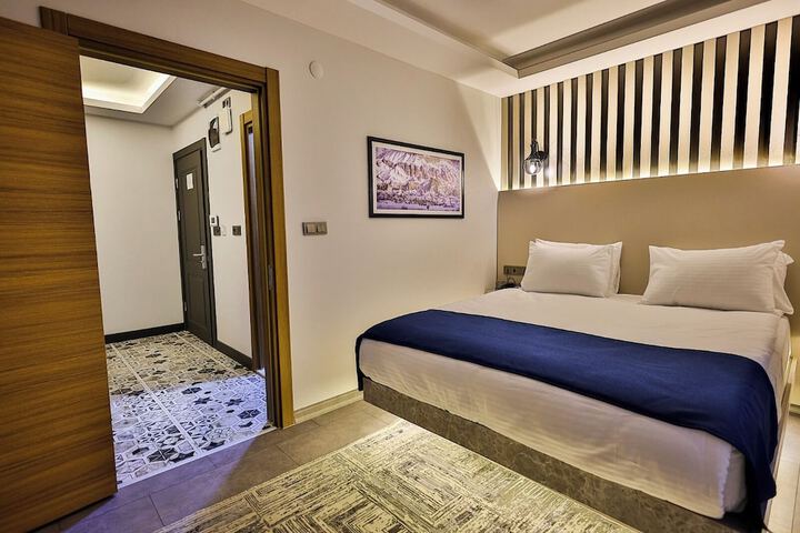 Room 2 of 12