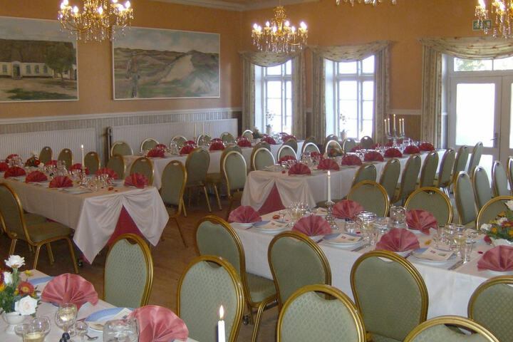 Ballroom/Hall 37 of 66