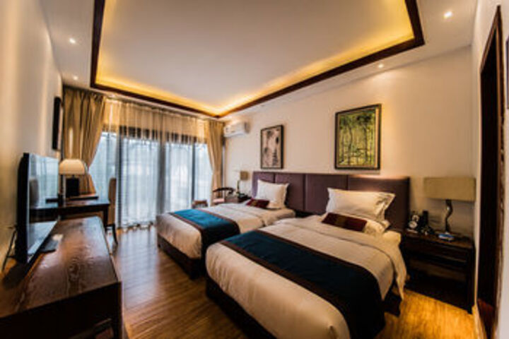 Room 49 of 108