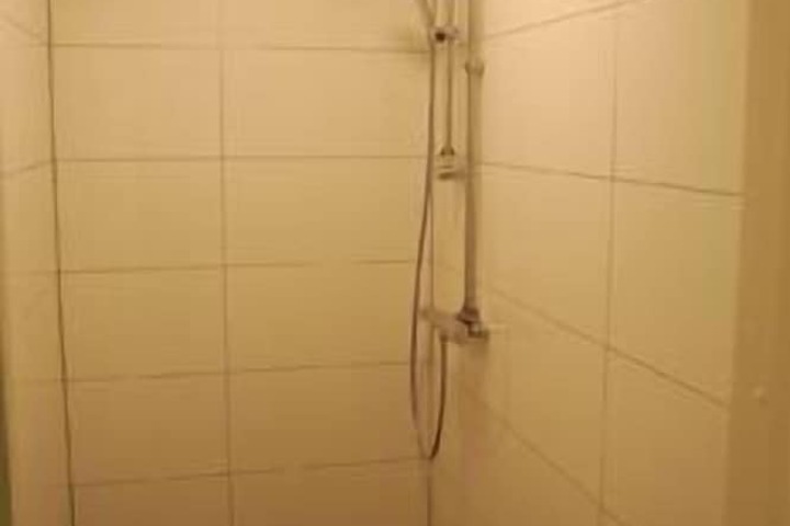 Room 33 of 49