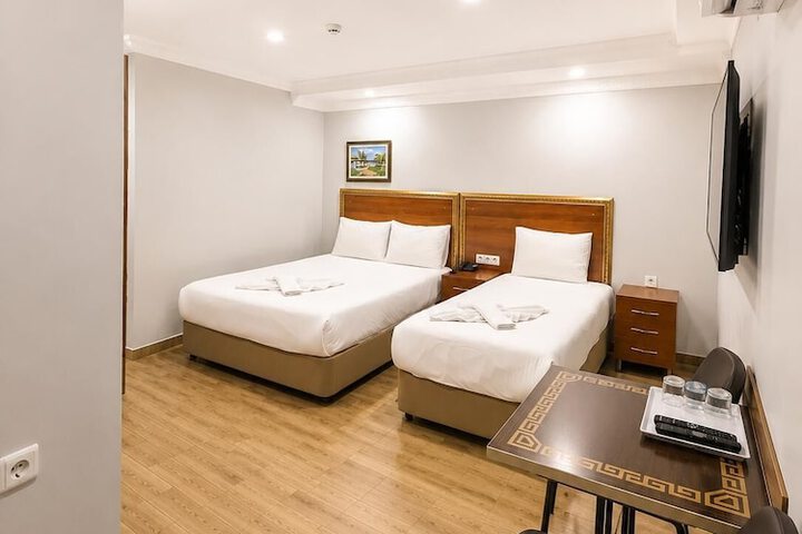 Room 25 of 64