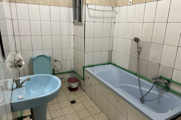 Room 185 of 307