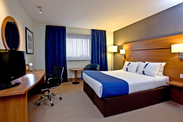 Room 6 of 48