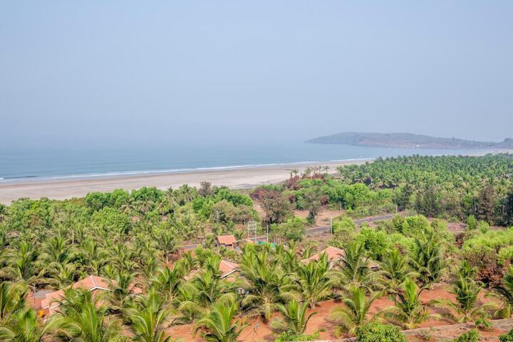 Beach 44 of 60