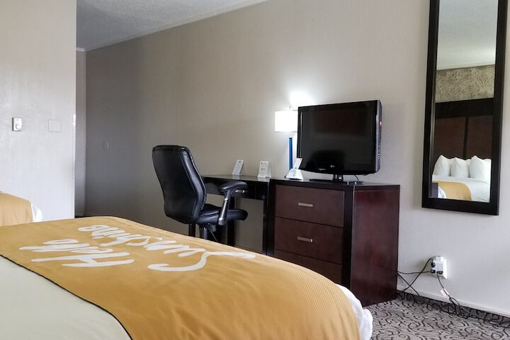 Room 15 of 46