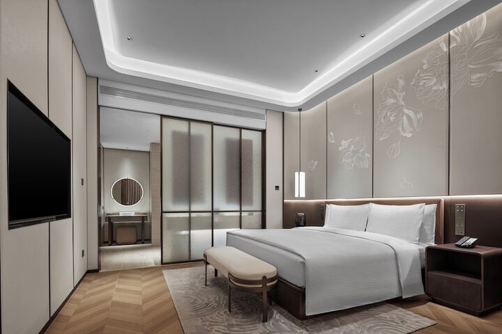 Room 14 of 38