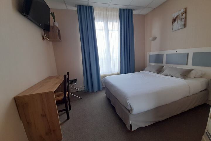 Room 3 of 11