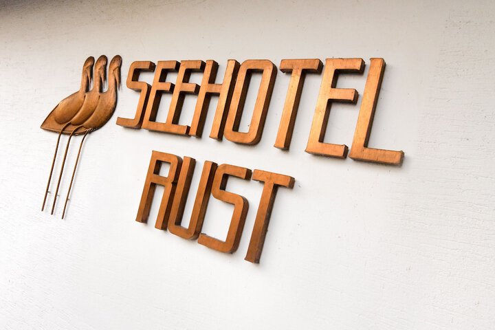Hotel 52 of 54