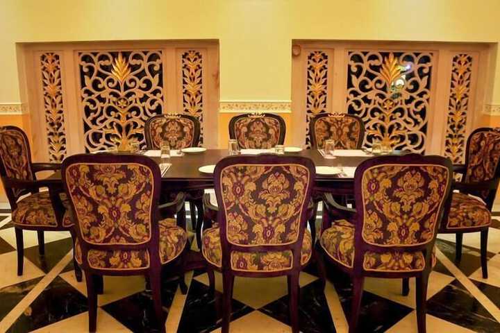Dining Photos