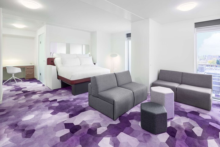 Room 3 of 48