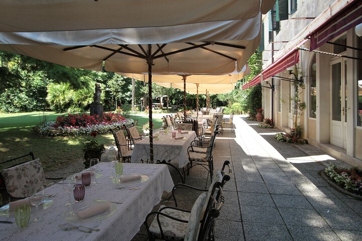 Hotel Exterior 162 of 177