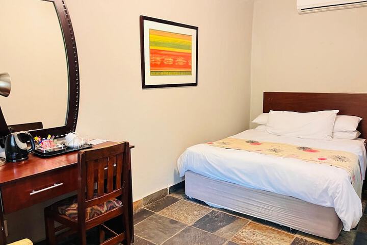 Room 63 of 275