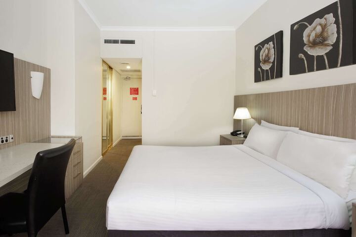 Room 7 of 54