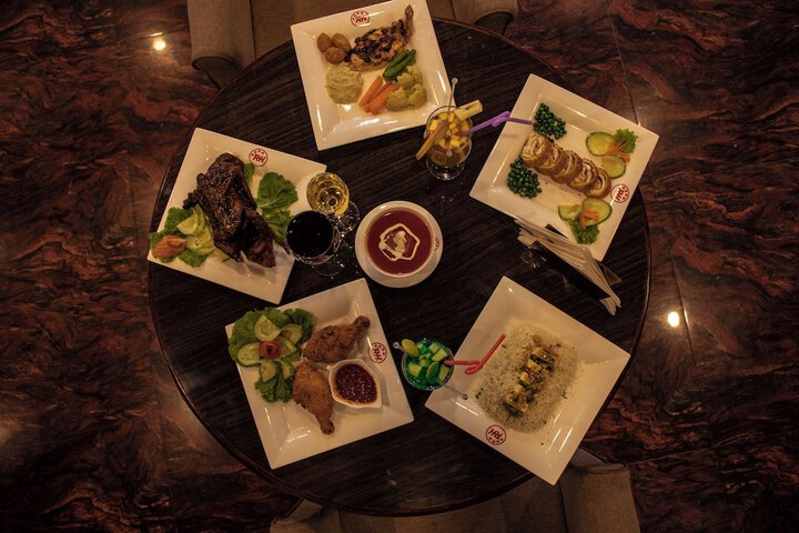 Dining 22 of 32