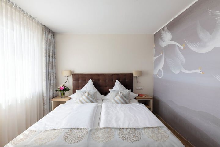 Room 16 of 84
