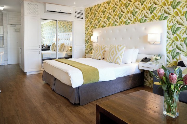 Room 34 of 181